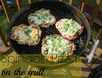 [spinach-pizza-on-grill-6.jpg]