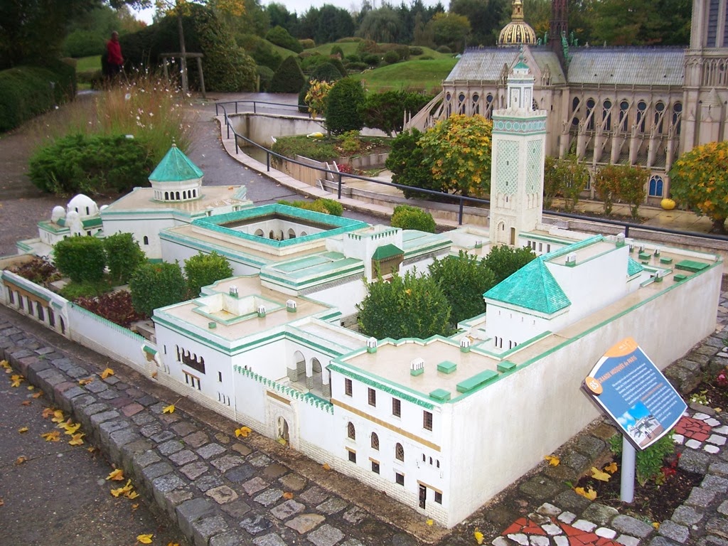[2013.10.25-085-Grande-Mosque-de-Pari%255B2%255D.jpg]