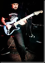 1238876_245348878946333_1440884858_n