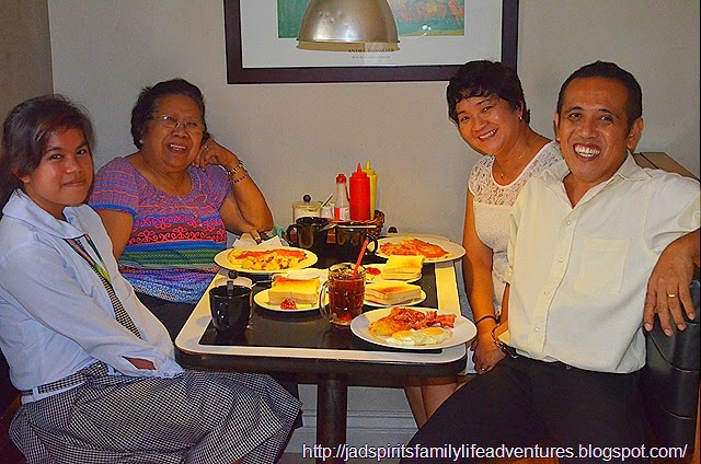 http://jadspiritsfamilylifeadventures.blogspot.com/2014/09/our-love-story-ang-aming-muling.html DSC_1402