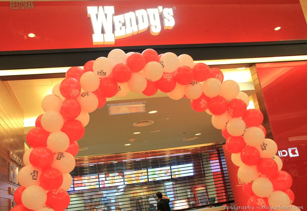 [Wendy1.jpg.webp]
