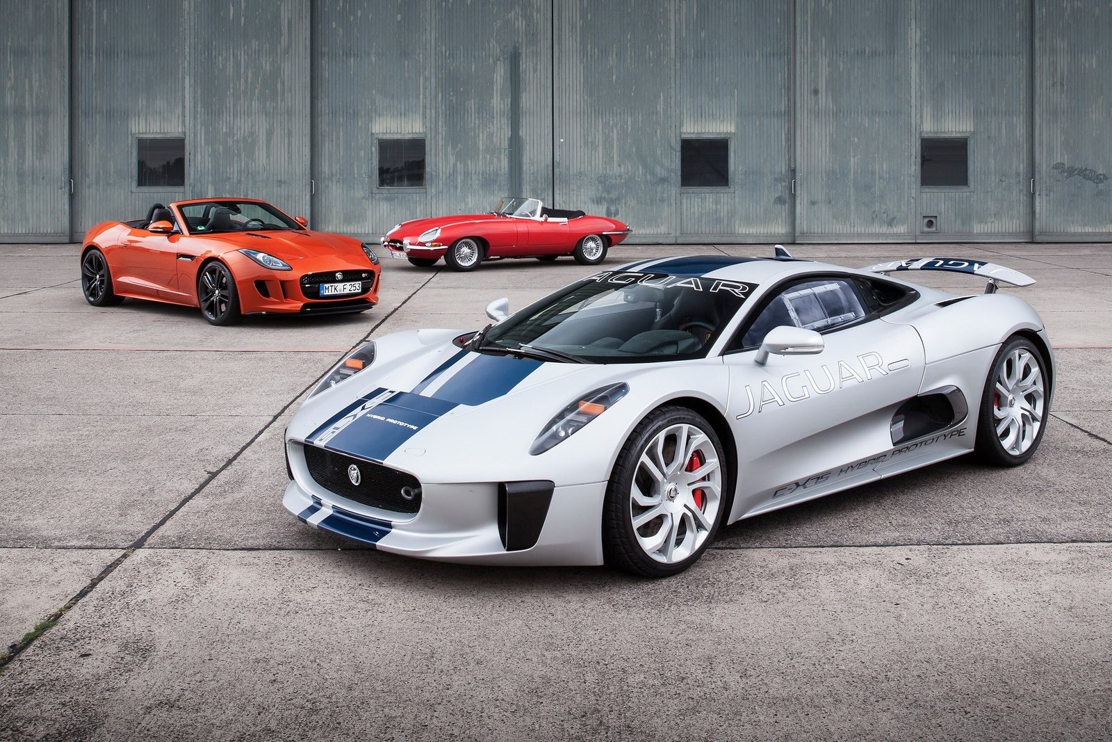 [Jaguar-C-X75-3%255B2%255D.jpg]