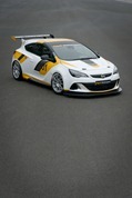 2013-Opel-Motorsports-33