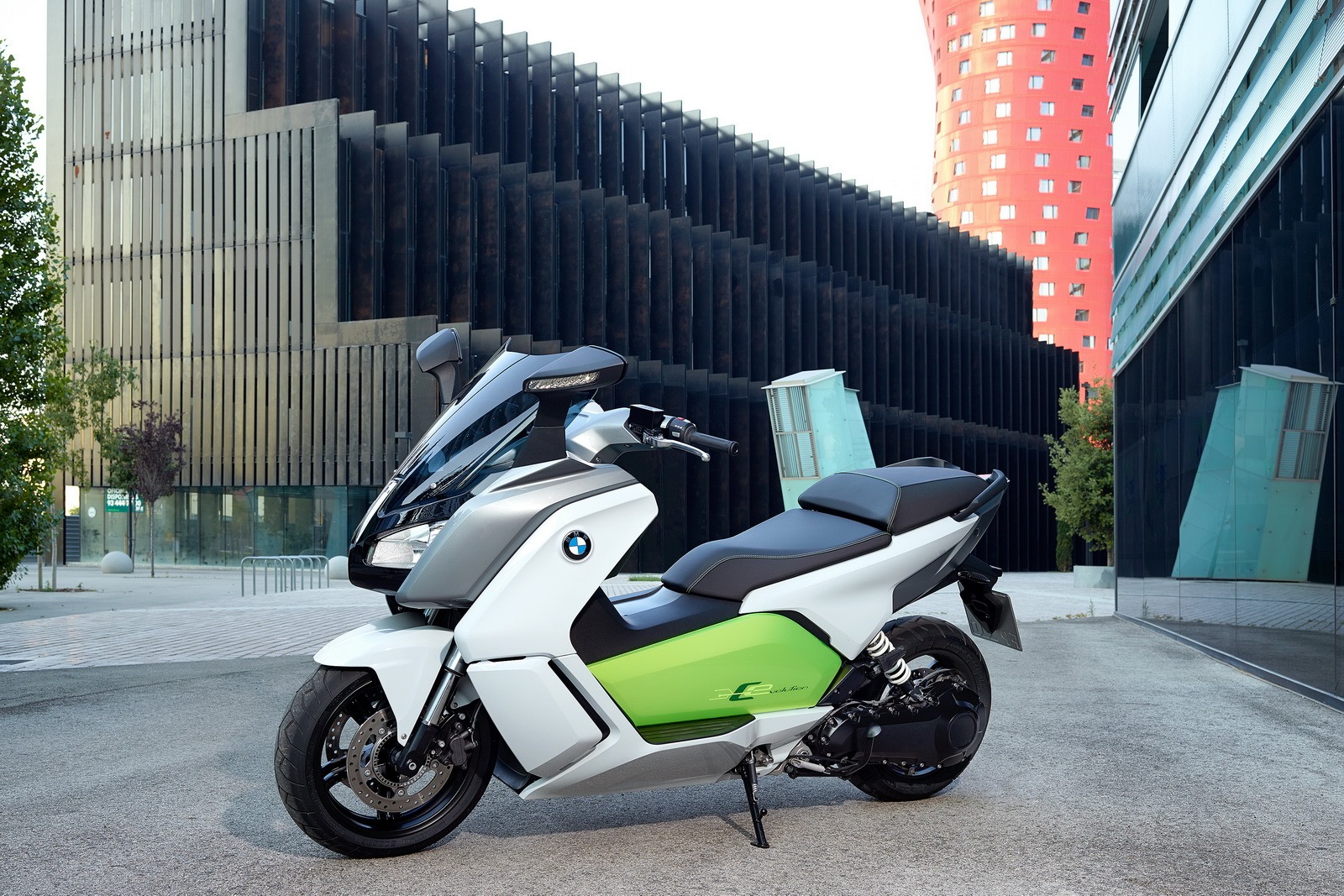 [BMW-Electric-Scooter-40%255B2%255D.jpg]