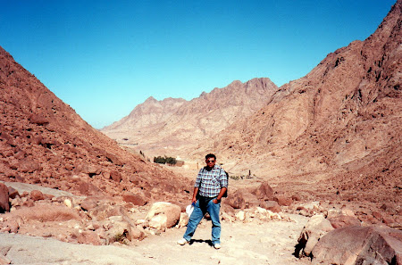 Obiective turistice Egipt: la manastirea Sf. Ecaterina din Sinai