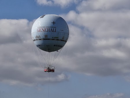 Obiective turistice Franta: Balon pe cerul Parisului