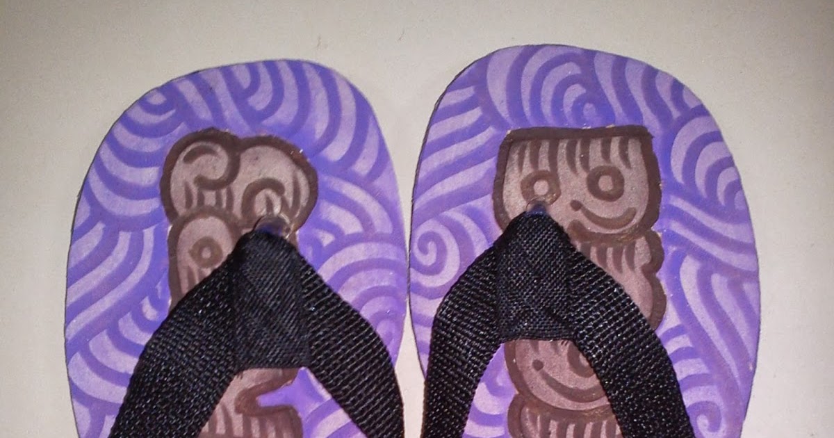 Handycraft Terompah Sandal  batik  ukir  nama