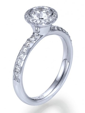  Diamond engagement ring will always be an important part of the engagement 