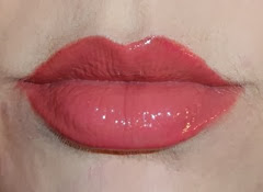 XXXL lip shine in just gorgeous