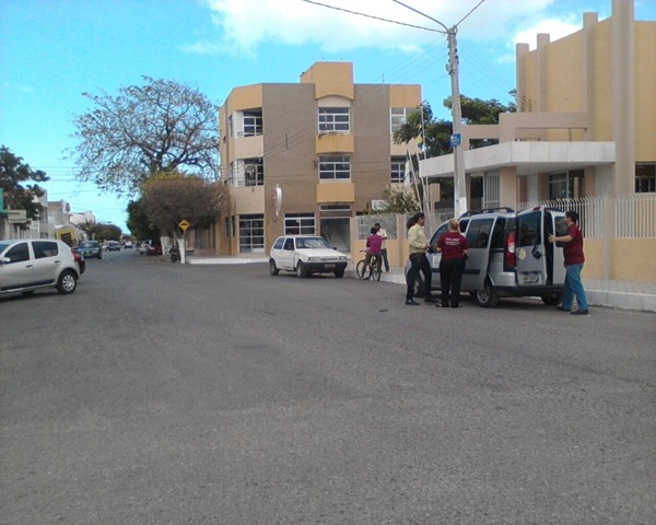 [JUSTI%25C3%2587A%2520NA%2520PRA%25C3%2587A%2520LOCAL%255B3%255D.jpg]