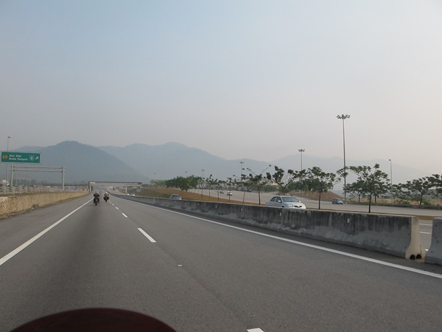 [IMG_52413.jpg]
