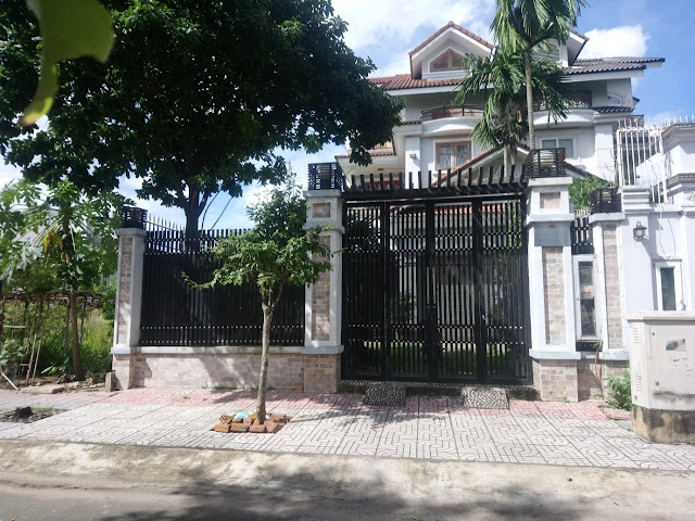 Biệt thự View công viên khu dân cư văn minh Quận 9 - 01 Biệt thự View công viên khu dân cư văn minh Quận 9 - 01