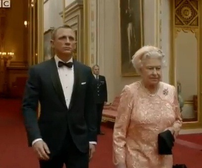 [james_bond_rainha_elizabeth_jogos_olimpicos%255B3%255D.jpg]