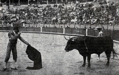 1903-09-08 (p. 1903-10-29 SyS) Murcia Montes entando a matar ahon 2º toro