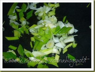 Tortelloni di ricotta con cipollotti bianchi, carciofi ed erbe aromatiche (3)