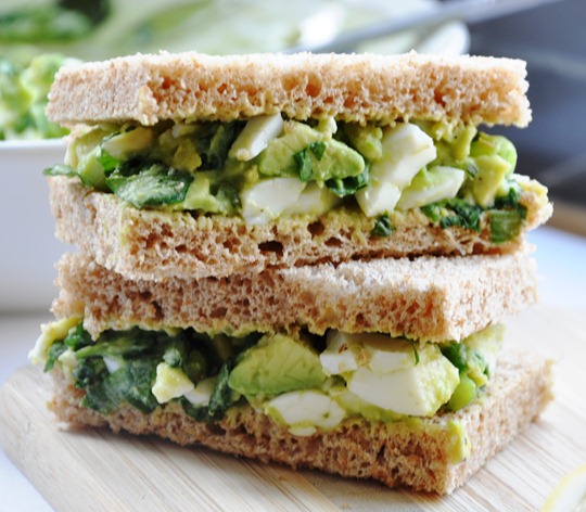 avocado egg salad sandwich 070