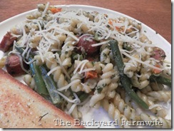 pesto pasta with veggies & sausage - The Backyard Farmwife