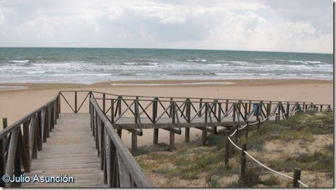 Pasarela de la playa de El Moncayo - Guardamar