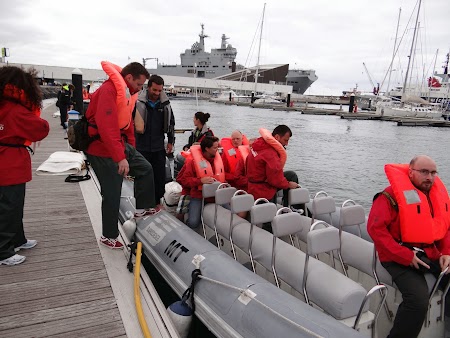 04. Imbarcare pe zodiac.JPG