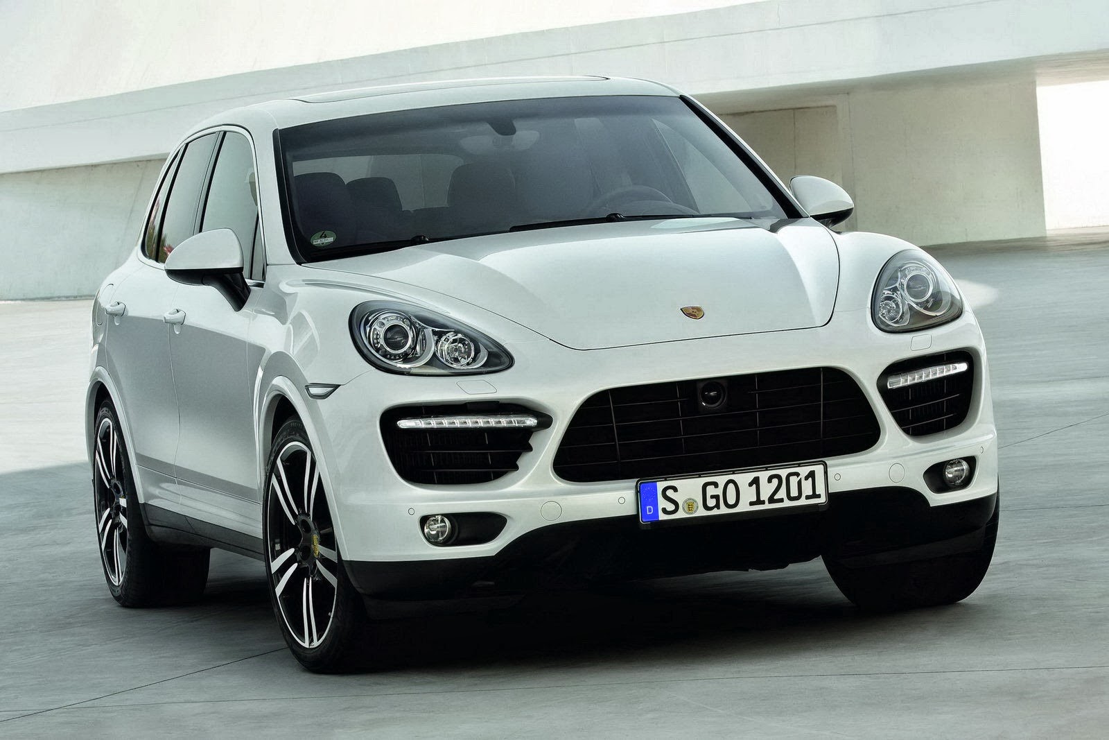 [Porsche-Cayenne-Turbo-S%255B2%255D.jpg]