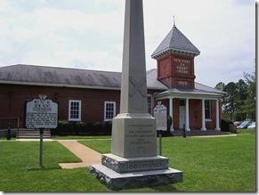 James Lafayette Marker WO-17  in front of Old New Kent Co. Courthouse