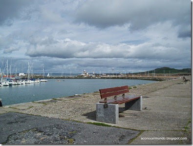 Costa norte de Dublin. Vista del Puerto y Faro de Howth - P5101101