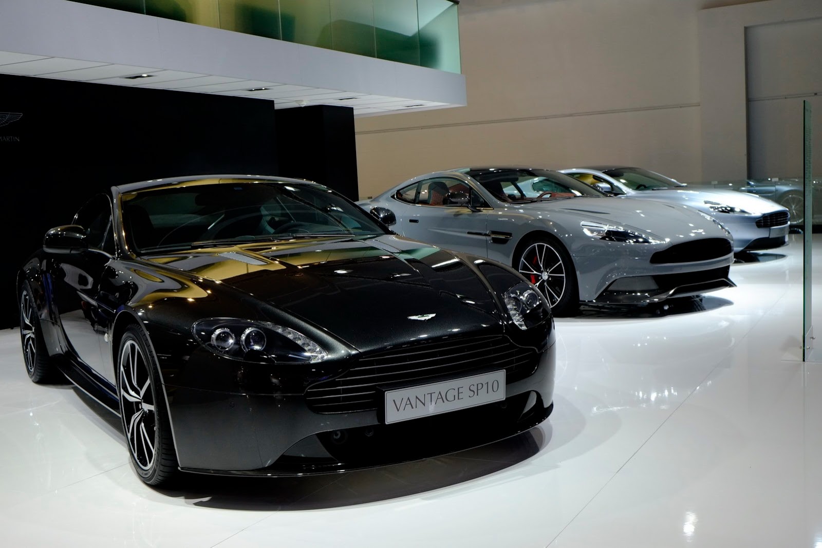[Aston-Martin-2013-IAA-35%255B5%255D.jpg]