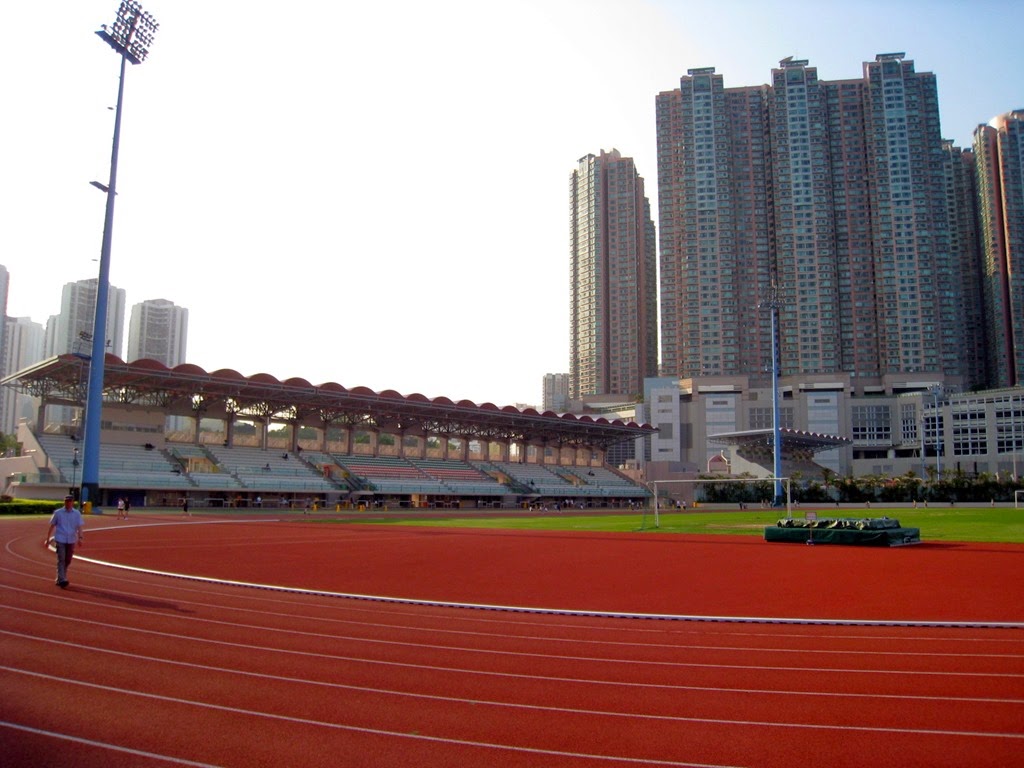 [HK_Tsing_Yi_Sports_Ground%255B4%255D.jpg]