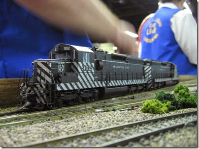 IMG_5407 Atchison, Topeka & Santa Fe SD24 #902 on the LK&R HO-Scale Layout at the WGH Show in Portland, OR on February 17, 2007