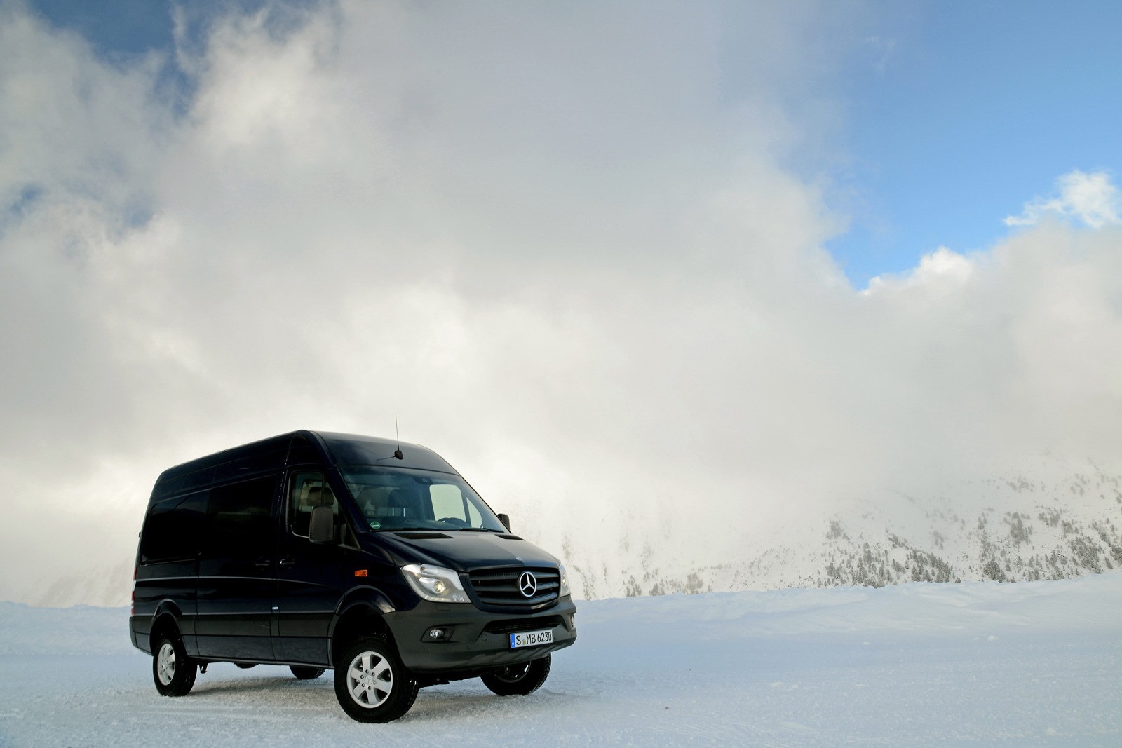 [Mercedes-Benz-Sprinter-4x4-12%255B2%255D.jpg]
