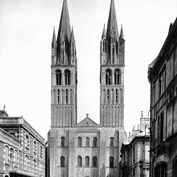 13 - Fachada de San Esteban de Caen