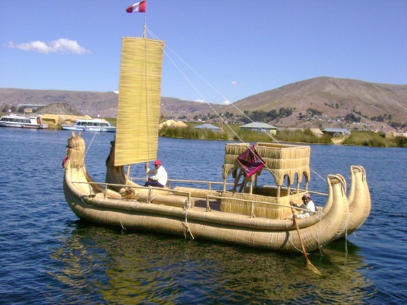 Barco de totora