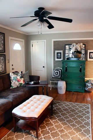 [03LivingRoom5.jpg]