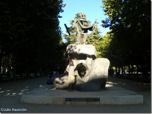 Parque Miguel Servet - Huesca - Monumento a los reyes de estirpe pirenaica