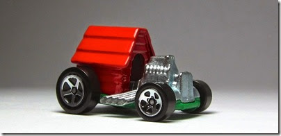 Snoopy Red Baron Hot Wheels 2014 by HW City 06 (Image hobbyminis.blogpost.com)