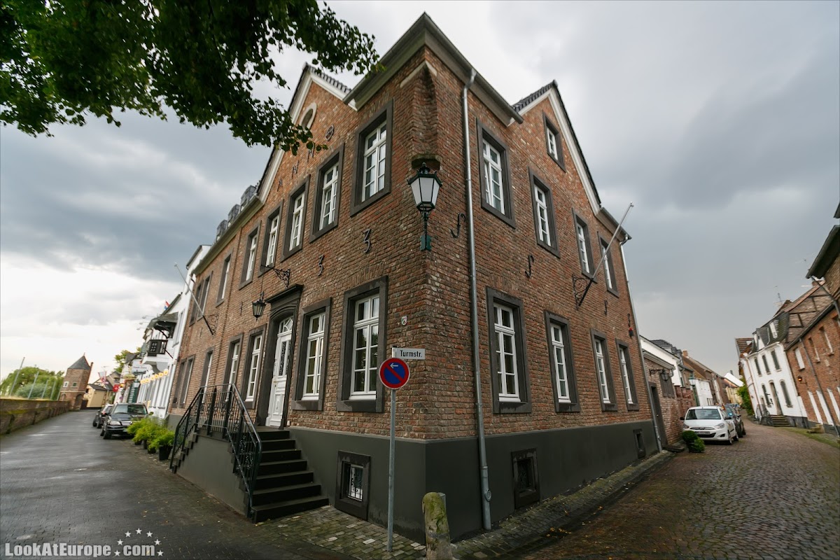 LookAtEurope.com | Европейские фото путешествия. Германия, Дормаген. Крепость-таможня Цонс | Germany, Dormagen Zons