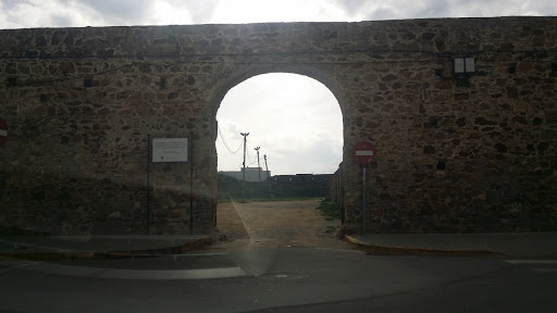 Arco De La Muralla