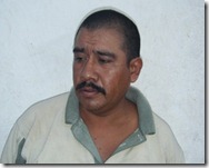 jorge sanchez gonzales de 38 años de edad con domcilio en la colonia patria nueva fue detenido por abrio inpertienete
