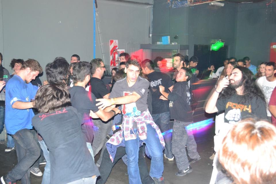 [556123_10150745802780812_621230811_10184929_1090349294_n%255B2%255D.jpg]