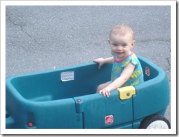 Bella 8.2911 in her wagon