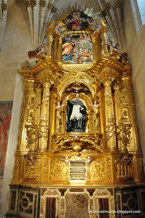[031-Burgos.-Catedral.-Interior---DSC.jpg]