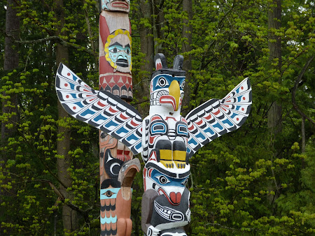 Traditii canadiene: toteme amerindiene