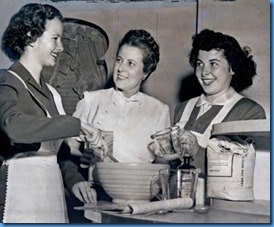 women baking together