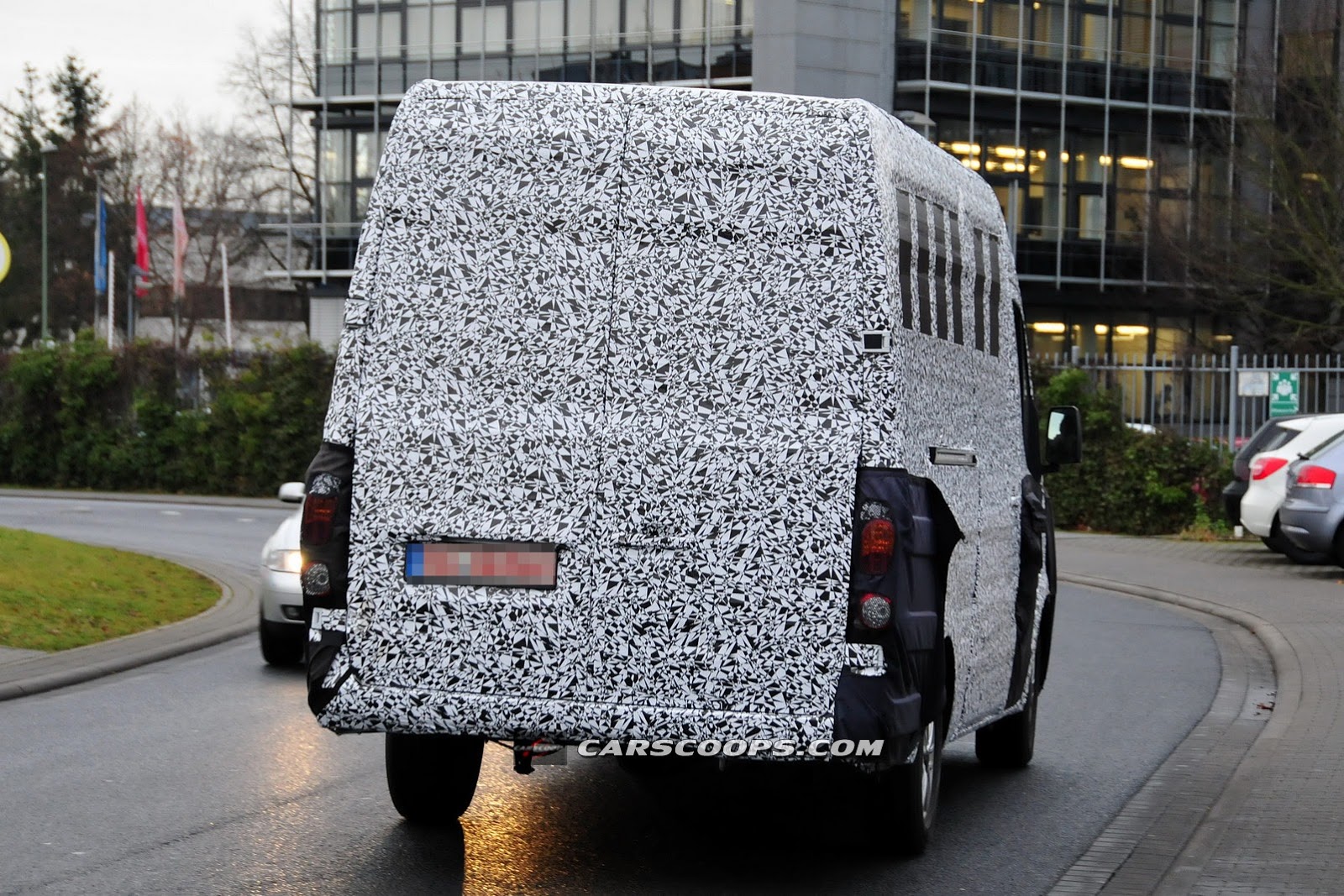 [Hyundai-Van-2015-3%255B3%255D.jpg]