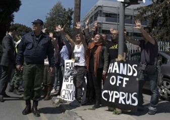 proteste-a-Cipro-300x209