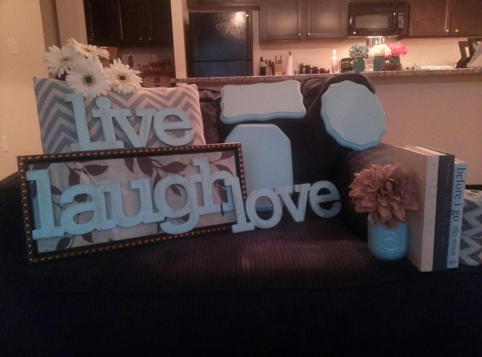 Taytay's Thrifty Therapy: DIY Living Room Makeover!