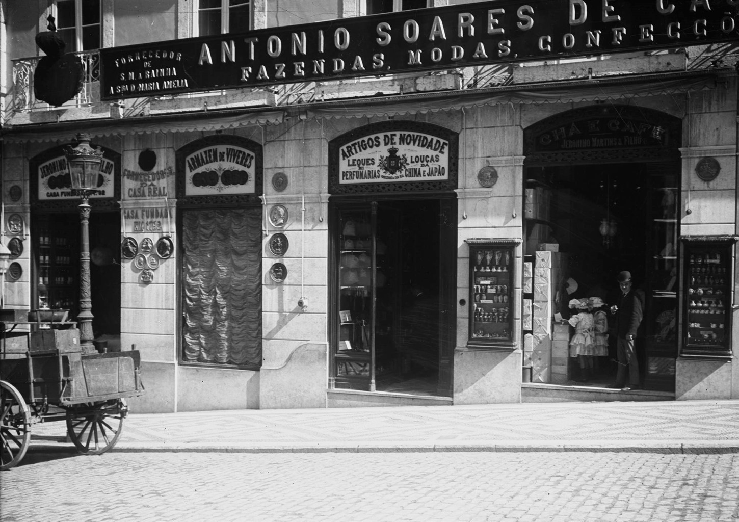 [Casa-Jernimo-Martins--Filho-Rua-Garr.jpg]