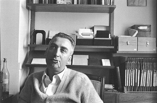 Roland Barthes, circa 1970.jpg