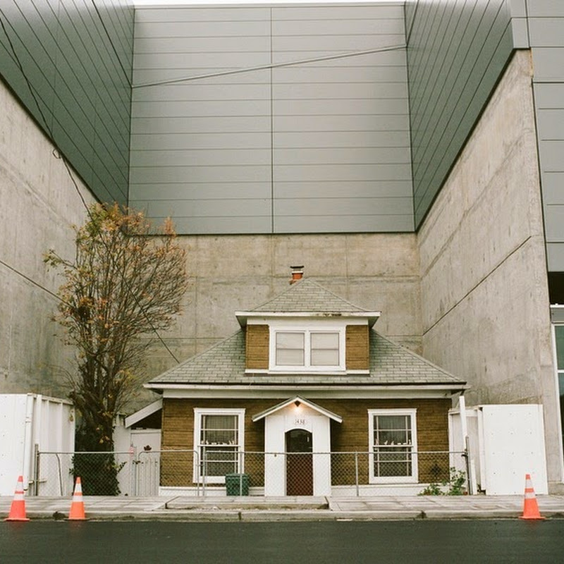 Edith Macefield's Legendary House in Seattle Amusing