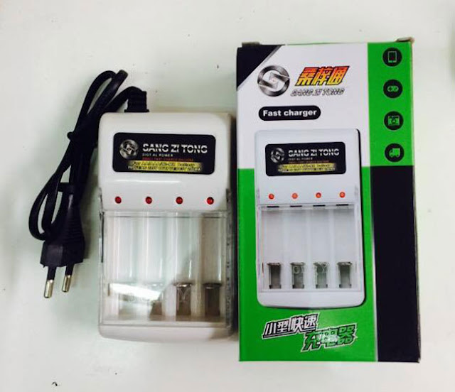 Sạc 4 viên pin pin AA và AAA